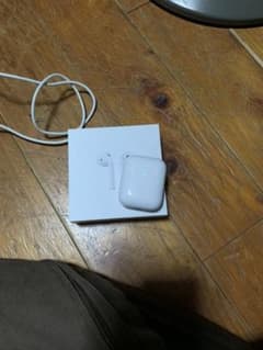 Apple Air pods 第2世代のサムネイル