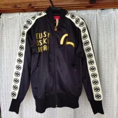 Evisu スカジャン 黒 サテン風のサムネイル