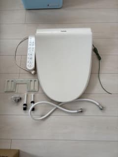 ウォシュレット　温水洗浄便座　TOSHIBAのサムネイル