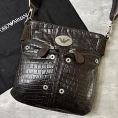 EMPORIO ARMANI クロコ型押し サコッシュ ブラウン 保存袋付き EMPORIO ARMANI クロコ型押し サコッシュ ブラウン 保存袋付き - メルカリ