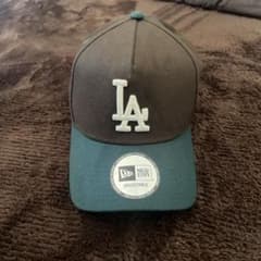 NEW ERA LAキャップ 調整可能 黒/緑のサムネイル