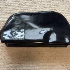 YSL 黒エナメルポーチのサムネイル