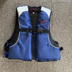 FINE JAPAN ライフジャケット キッズ　Lサイズのサムネイル