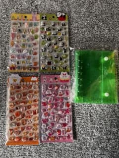【未開封】ぷっくりシール 4枚セットシール帳付きのサムネイル