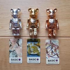 ベアブリック☆ベーシック『＠』☆金 銀 銅☆3体セット - メルカリ
