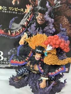 ハ*レ様 一番くじ ワンピース EX B賞 マーシャル・D・ティーチのサムネイル