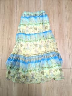 新品　ラメ入りロングスカートのサムネイル