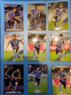 サッカー日本代表 トレーディングカード 24枚セットのサムネイル