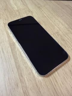 Apple iPhone 12 Pro 128GB シルバー　本体のサムネイル
