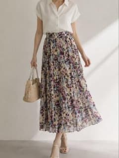 【美品】BANANA REPUBLIC フレアスカート 花柄 プリーツ XSのサムネイル