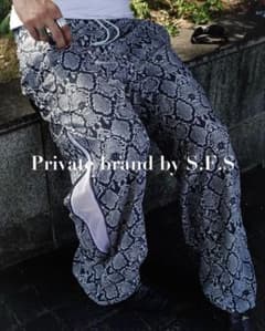 Private brand by S.F.S Snake Print Freeのサムネイル