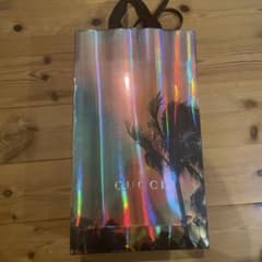GUCCI ショップ袋 ホログラム パームツリー柄のサムネイル