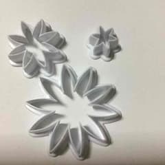 菊 型 3pcs  シュガケーキ  アイシングのサムネイル