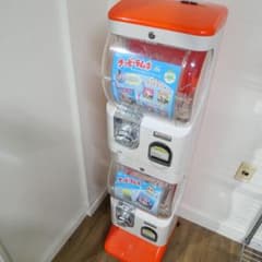 ガチャガチャ本体 中古カプセル販売機 - メルカリ