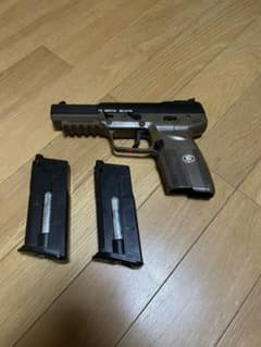 co2 FN-57 予備マガジン付きのサムネイル