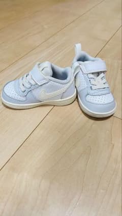 Nike ベビー スニーカー ライトグレーのサムネイル