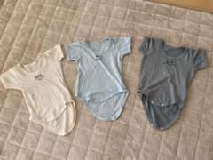 ベビー肌着　半袖　70サイズのサムネイル