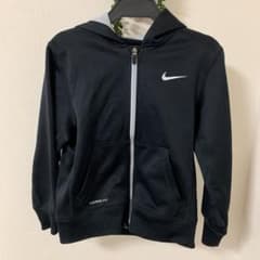 ☆ラベンダー様専用☆【美品】NIKE パーカーのサムネイル