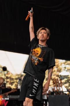 【いぬぽよ様専用】 ワンオク Taka着用 Metallica Tシャツのサムネイル