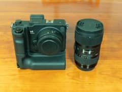 Sigma sd Quattro 18-35 F1.8 バッテリーグリップ - メルカリ