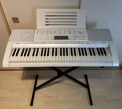 CASIO 電子キーボード　電子ピアノ　LK-208 CASIO 電子キーボード 電子ピアノ LK-208 - メルカリ
