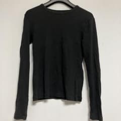 UNIQLO ブラック 長袖Tシャツ Sのサムネイル