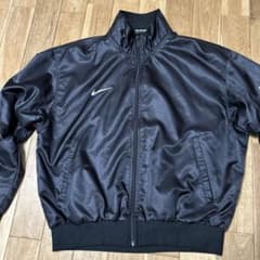 Nike ナイロンジャケット Mブラック 短丈　00’sのサムネイル