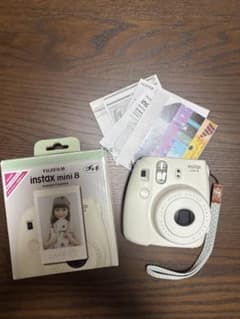 Fujifilm instax mini 8 本体 ホワイト【電池/箱付き】のサムネイル