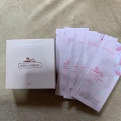 VT CICA ESSENCE SKIN COVER PACT SPF50+のサムネイル