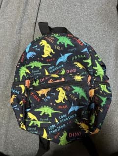 恐竜リュックのサムネイル