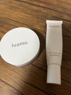 luamo ルアモUVパウダー　UVカラーヴェールファンデーションのサムネイル