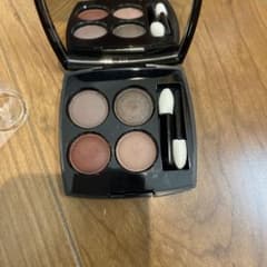 CHANELアイシャドウ新品未使用のサムネイル