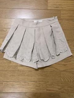 dazzlin ショートパンツ ベージュ 刺繍のサムネイル