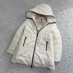 16554✨MONCLER BARTRAMIFUR ダウンジャケット - メルカリ