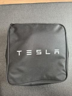 テスラ　純正　モバイルコネクター　充電器のサムネイル