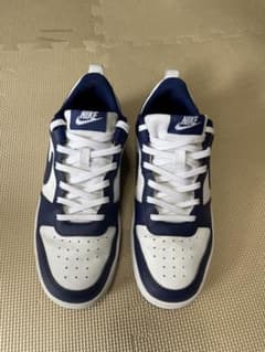 NIKE スニーカー ネイビー ホワイトのサムネイル