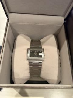 GUCCI スクエア型時計 シルバー - メルカリ