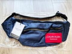 カルバンクライン フレグランス 非売品 サコッシュ ヒップバッグ 新品 ネイビーのサムネイル