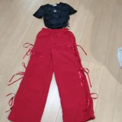赤　パンツ　単丈　Tシャツ　ラメ　ダンス kpopのサムネイル