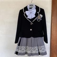 入学式 女の子 スーツ　130㎝のサムネイル