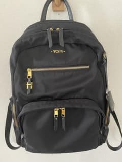 TUMI レディースリュック黒のサムネイル