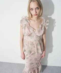 DEICY me&me couture フラワー エンドレッシー トップス - メルカリ