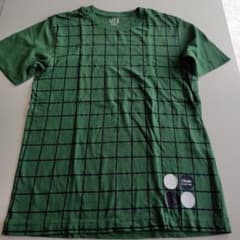 UNIQLO UT Othello Board Game Tシャツ Mのサムネイル