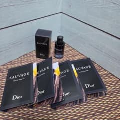 Dior　SAUVAGE ソヴァージュ オードゥ トワレ10ミリ+1ミリ×4本