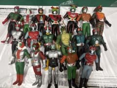 昭和仮面ライダー　セット　大量　ジャンク　ソフビフィギュア　旧 昭和仮面ライダー セット 大量 ジャンク ソフビフィギュア 旧 - メルカリ