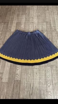 イッセイミヤケのプリーツプリーツのサムネイル