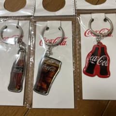 コカ・コーラ キーホルダー 3種セット - メルカリ