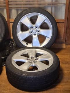 プリウス30 Gツーリングレザーパッケージタイヤホイールセット２１５／4５R１7のサムネイル