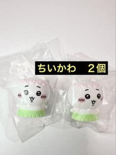 映画ちいかわ　ミニソフビフィギュア　マスコット　２個セット　コレクションのサムネイル