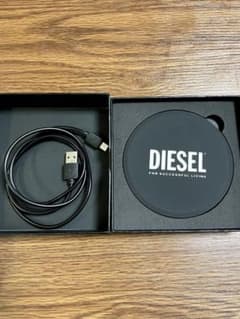 美品　DIESEL ノベルティ充電器　ワイヤレスチャージャーのサムネイル